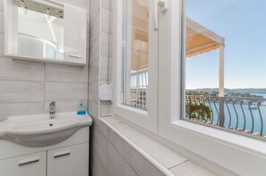Apartment (A5) | Bathroom - Apartments Edita (Trogir)