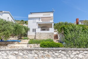 Exterior - Apartments Jadranka (Rogoznica)