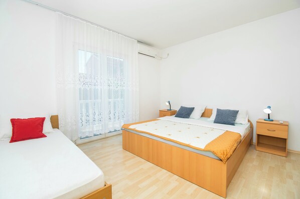 Apartment (A1)