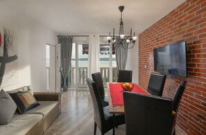 Apartment (A3) | Dining
