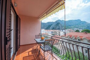 Apartment (A1) | Balcony