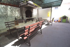 BBQ/picnic area
