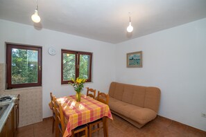 Apartment (A2) | Living room