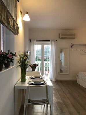 Dining - Apartments Mirko (Seget Vranjica)