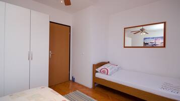 2 bedrooms, free WiFi
