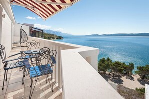 Apartment (A4) | Water view - Apartments Gordana (Omis)