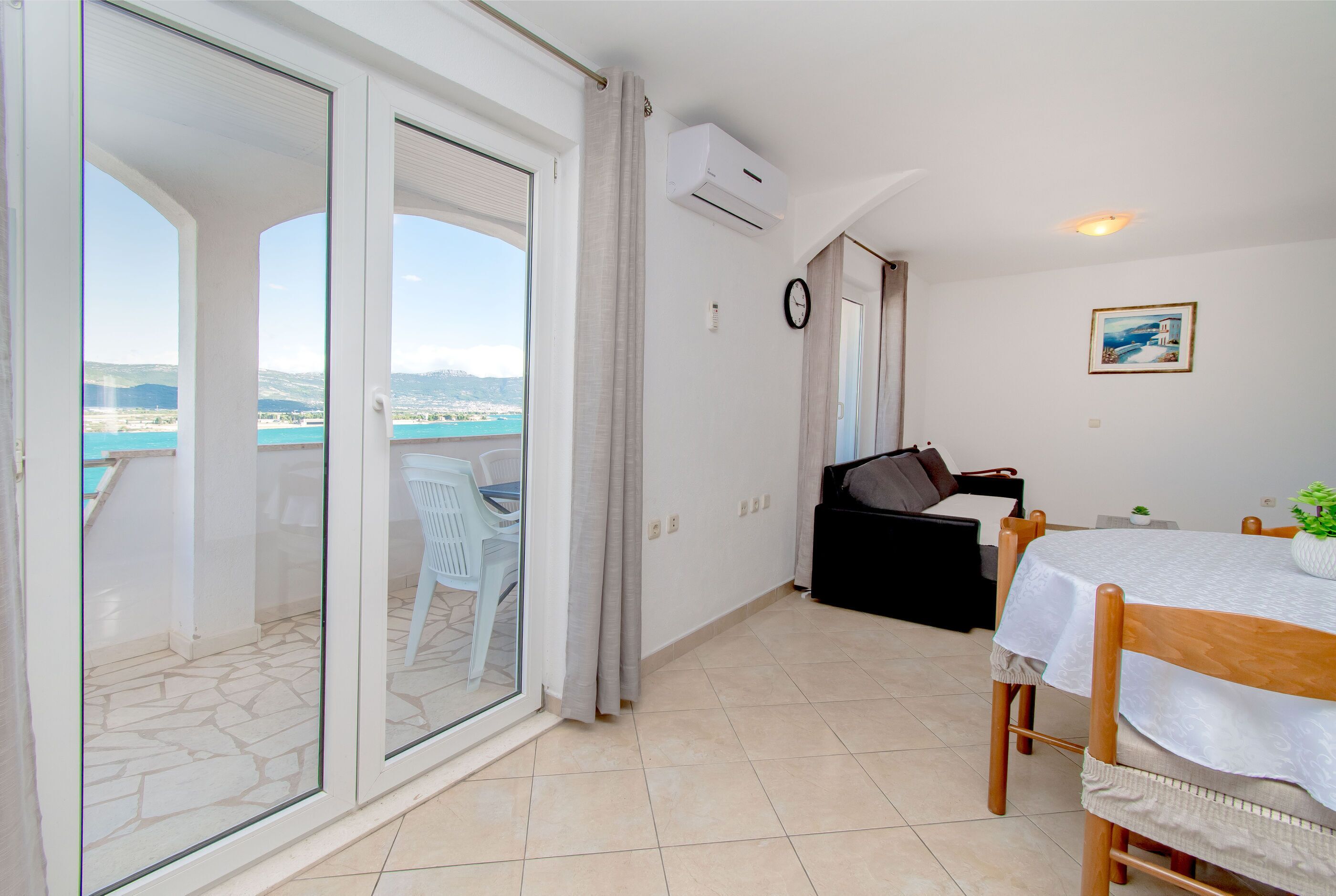 Apartment (A3) | Dining