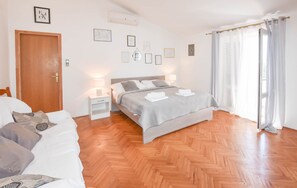 Apartment (A3) | Free WiFi, bed sheets - Apartments Ante (Pakostane)