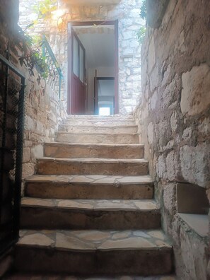 Apartment (A1) | Staircase