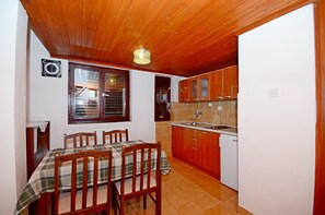 Private kitchen - Apartments Aida (Omis)
