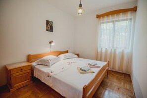 Apartment (A1) | Free WiFi - Apartments Antun (Jelsa)