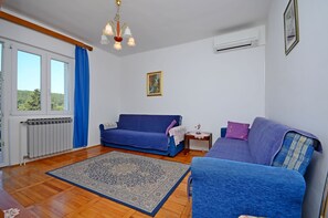 Apartment (A1) | Living room - Apartment Ksenija (Gradac)