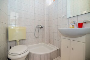 Bathroom | Hair dryer, towels