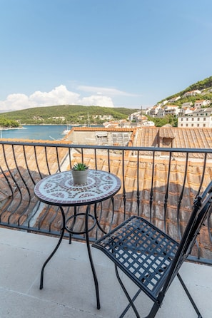 Apartment (A1) | Water view