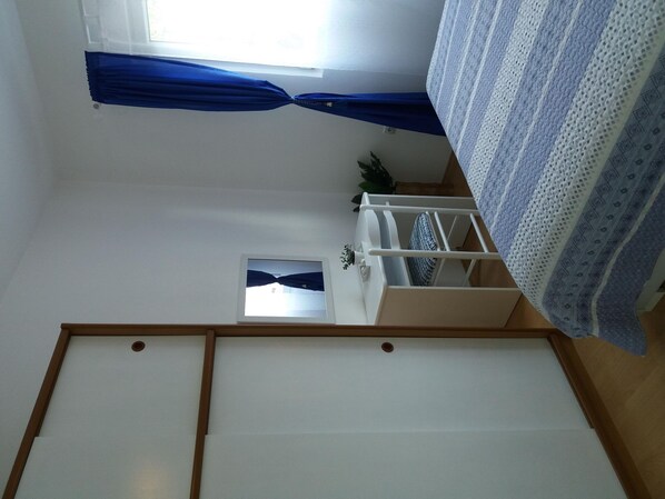 Free WiFi, bed sheets - Apartments Mirjana (Marina)