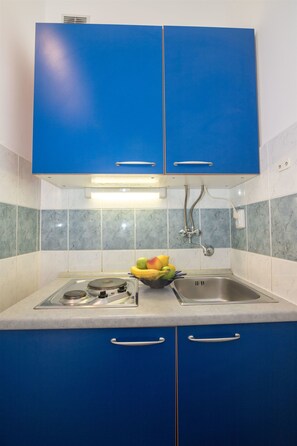 私人厨房 | 冰箱、炉灶、茶具/咖啡用具