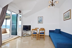 Apartment (A1) | Living area