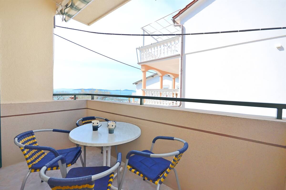 Apartment (A3) | Outdoor dining