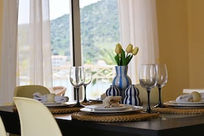 Apartment (A1) | Dining