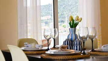 Apartment (A1) | Dining