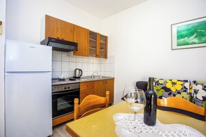 Apartment (A1) | Private kitchen