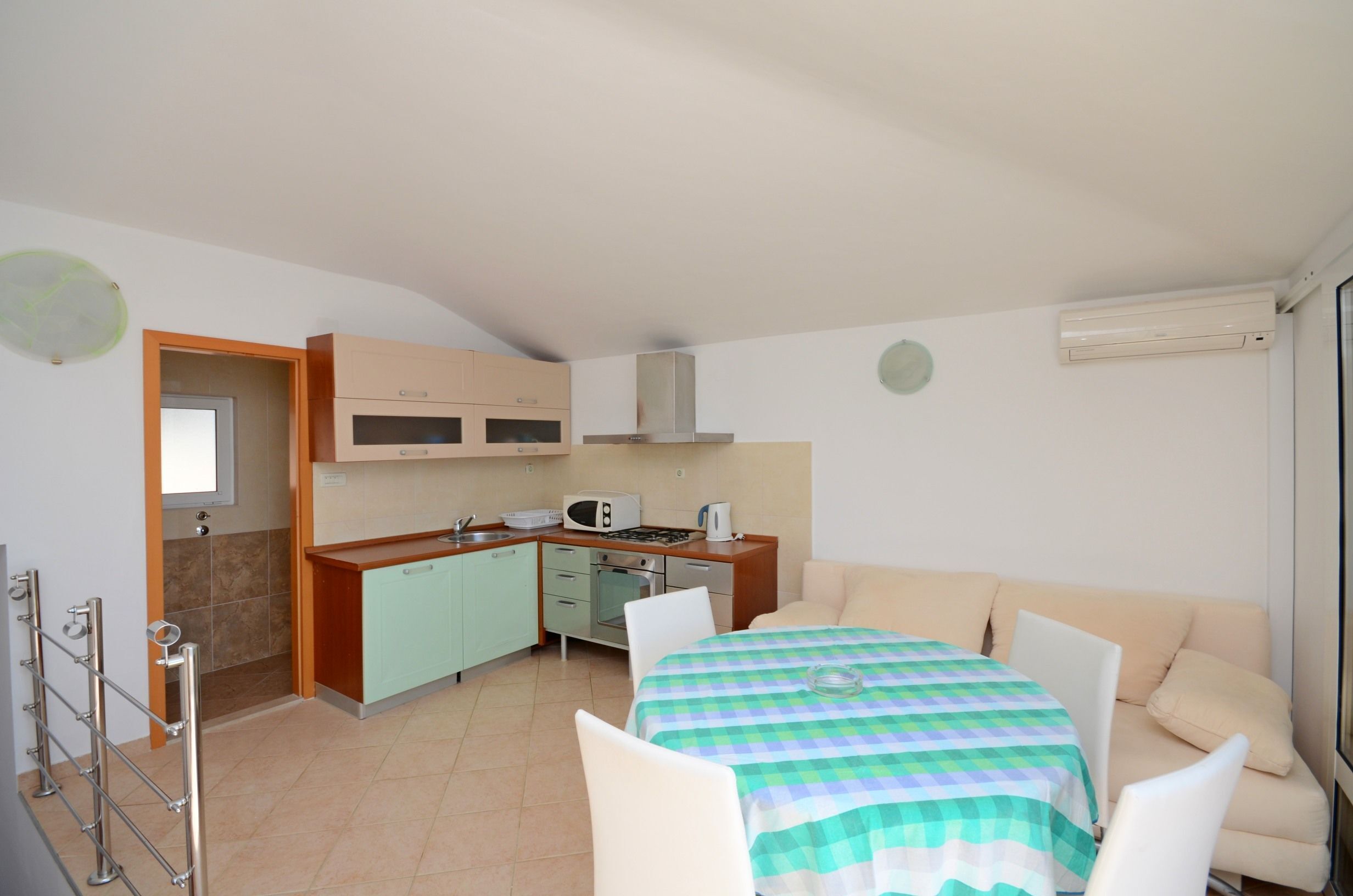 Apartment (A4) | Private kitchen | Fridge, microwave, stovetop, electric kettle