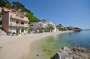 Playa en los alrededores