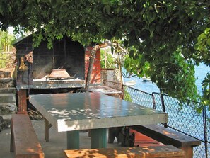 Grill-/Picknickplatz