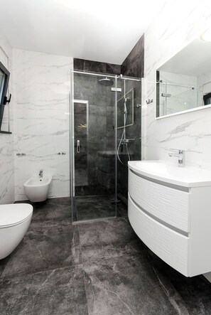 Apartment (A1) | Bathroom