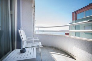 Apartment (A1) | Balcony