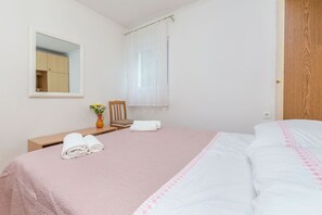 Room - Apartments Josip (Makarska)