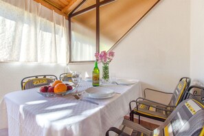 Apartment (A1) | Dining - Apartments and Rooms Stjepan (Jelsa)