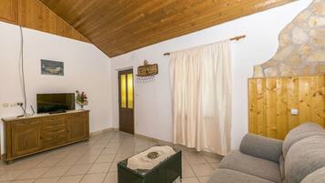 House | Living room | TV