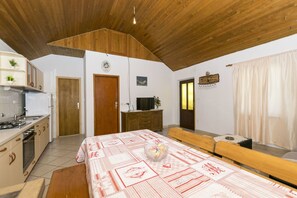 House | Living room | TV - House Santa Barbara (Postira)