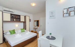 Studio (A2) | Dining - Apartments Katica (Makarska)