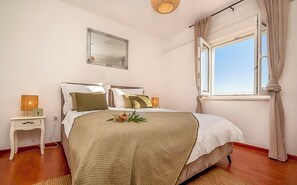 Apartment (A1) | 3 bedrooms, free WiFi - Apartments Matija (Rogoznica)