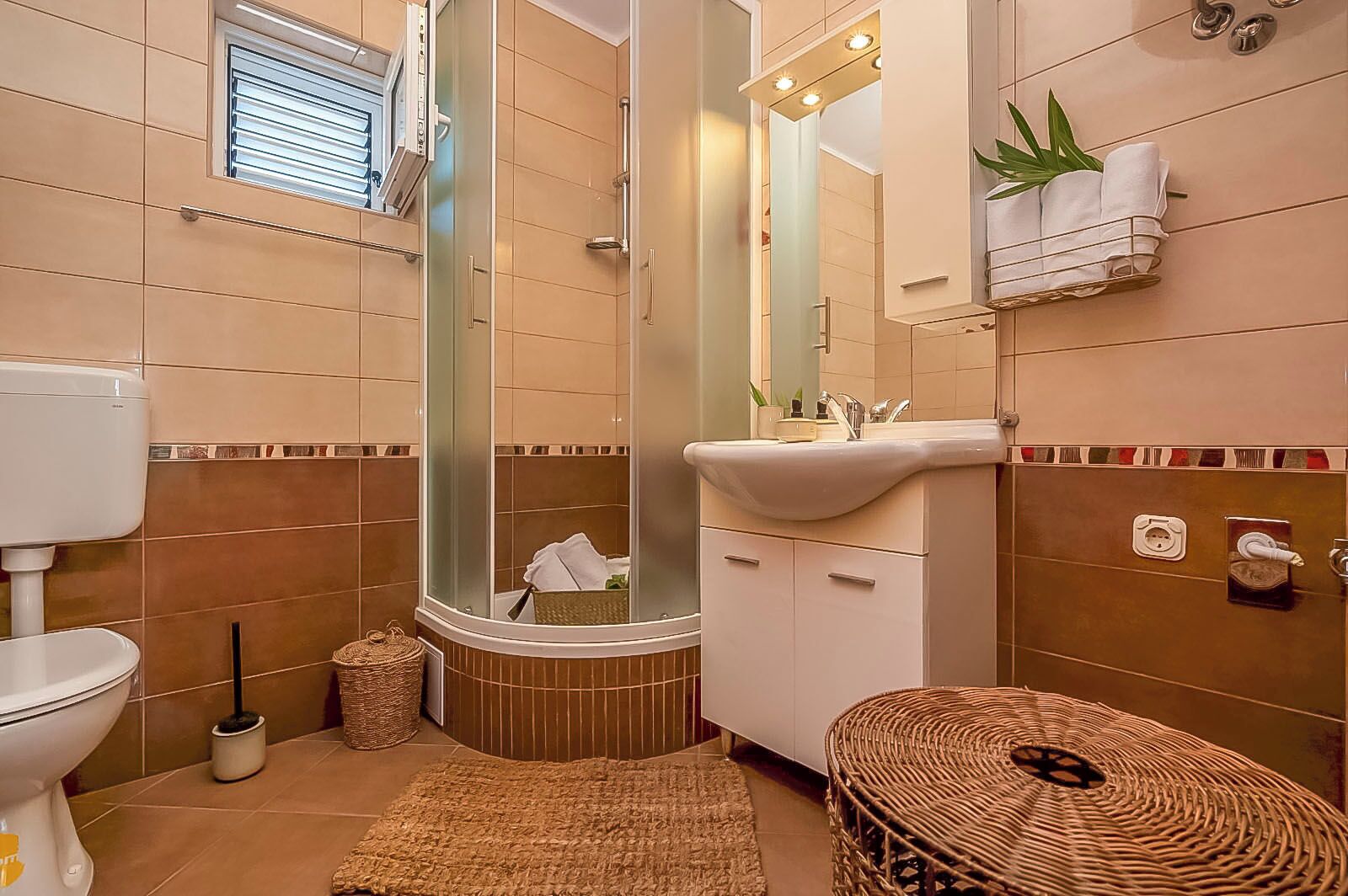 Appartement (A2) | Salle de bain | Douche