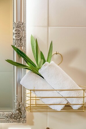 Apartment (A1) | Bathroom