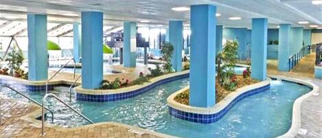 من حمّامات السباحة المغطاة، حمّام سباحة خارجي