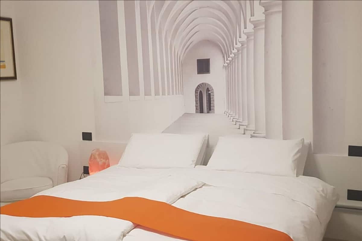 Deluxe Double or Twin Room (Tamb&b1) | Frette Italian sheets, premium bedding, down duvets, memory-foam beds