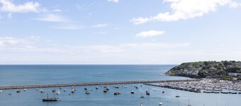 Lighthouse View -  a house that sleeps 6 guests  in 3 bedrooms