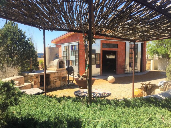 Terrace/patio - Loft-Like Living in Marfa with Sexy Outdoor Shower (Marfa)