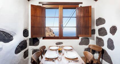 TenoHomes The Sunset Escape in Carrizales, Masca