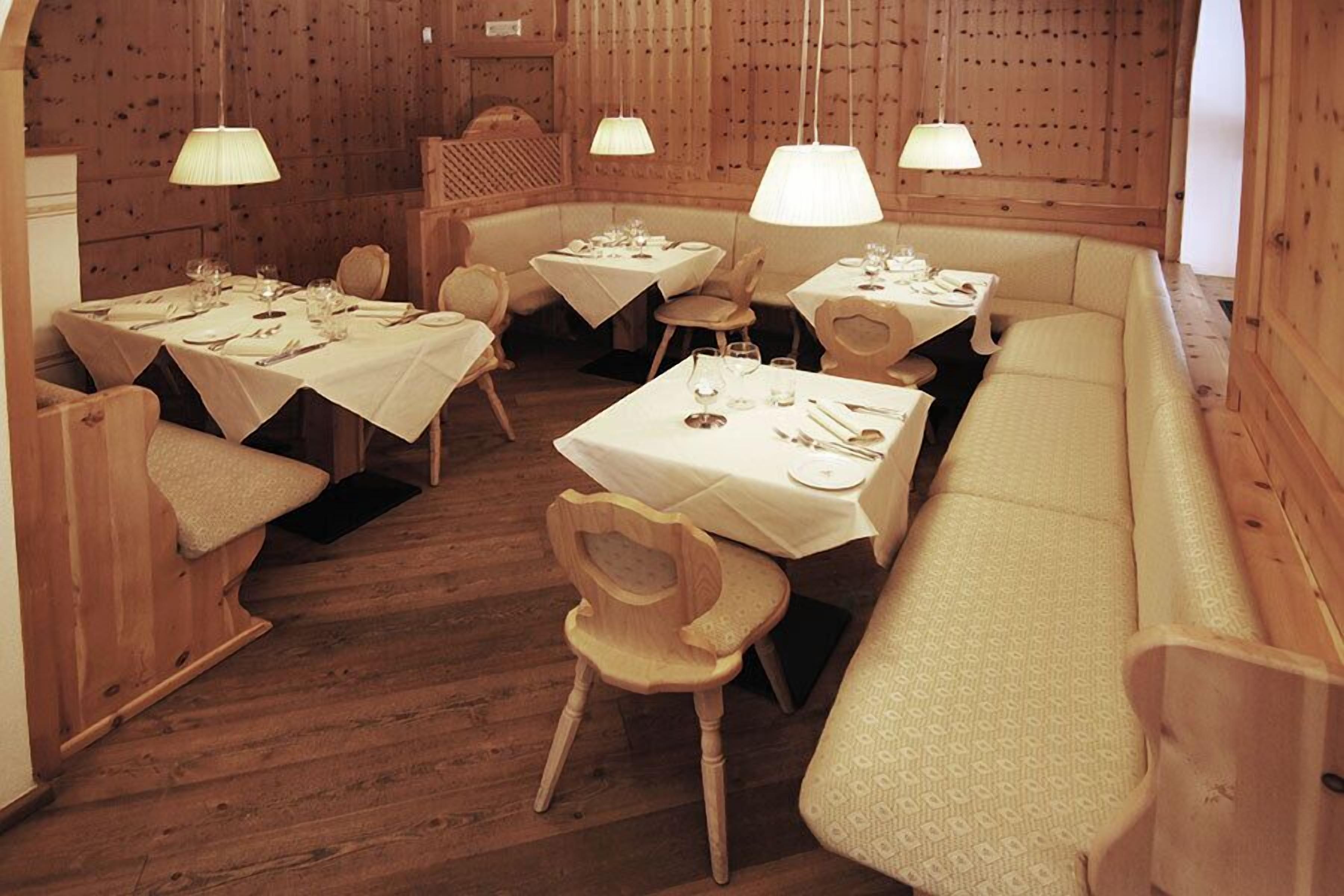 daily buffet breakfast (eur 15 per person)