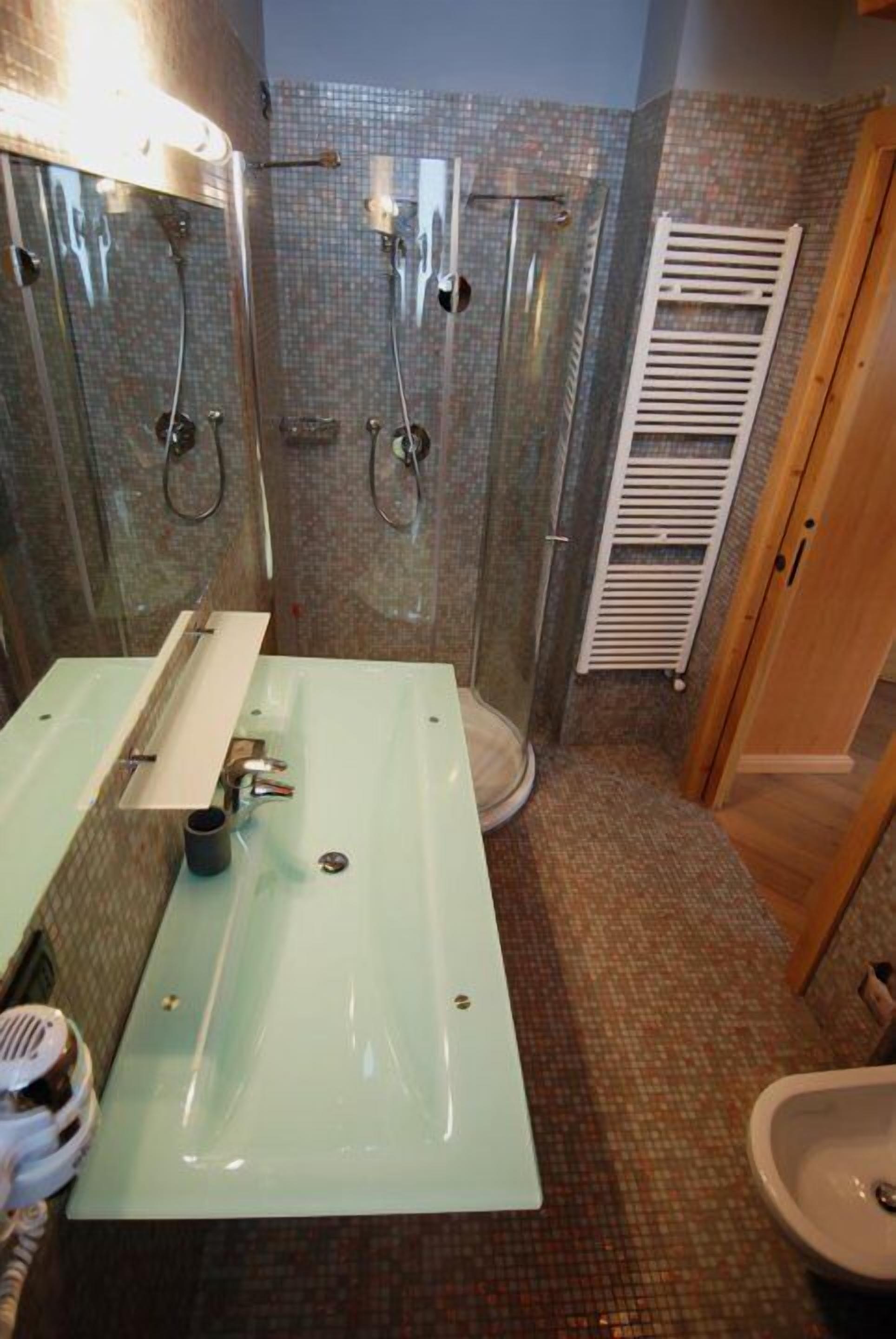 family room | bathroom | free toiletries, hair dryer, bidet, towels