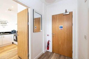 Interior - Self Catering Accommodation Chester – Sleeps 4 (Chester)