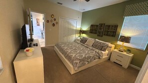 5 bedrooms, desk, iron/ironing board, free WiFi