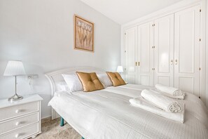 2 Schlafzimmer, Bügeleisen/Bügelbrett, kostenloses WLAN, Bettwäsche