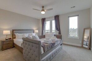 3 habitaciones, escritorio, tabla de planchar con plancha y wifi 