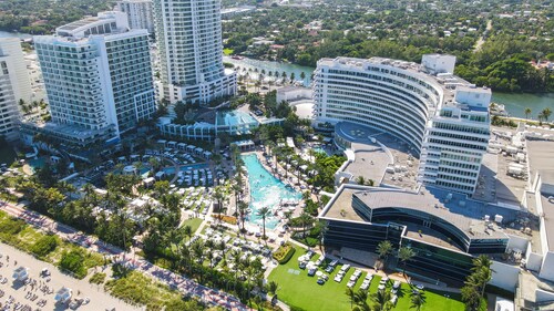 Best Rates!! Sorrento Jr. Two Queen Beds w/Sofabed. Free Spa Passes and Valet